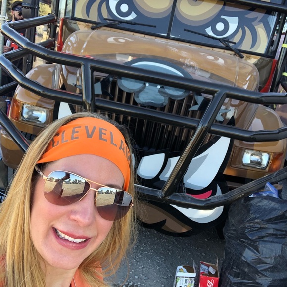 Meet your Posher, Jackie - Picture 2 of 5